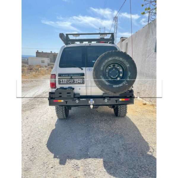 Pare-chocs ar acier TOYOTA LandCruiser 105 avec support Jerry Can + support porte roue - Image 2