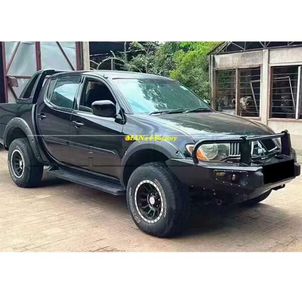 Pare-chocs av acier Mitsubishi L200 06-14 - Image 2